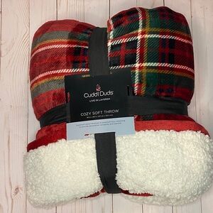 Cuddl Duds Winter Plaid Throw